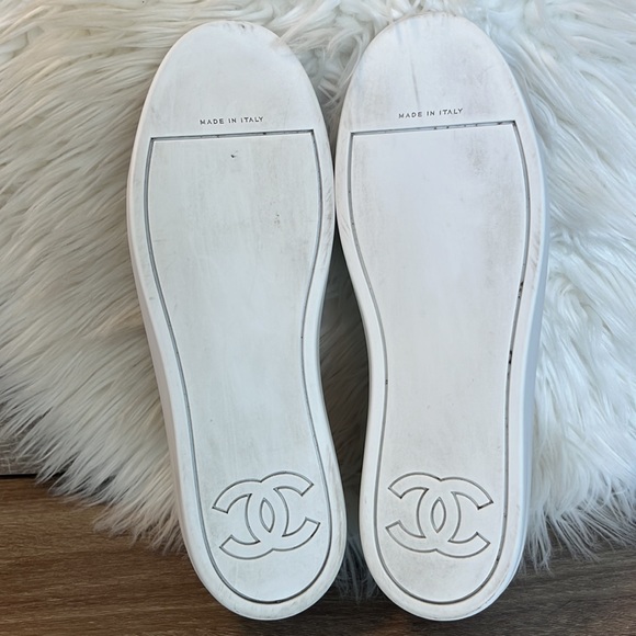 Authentic Chanel Tweed/Leather Interlocking CC Logo Sneakers - Picture 16 of 16